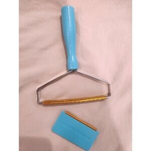 Uproot Cleaner Pro Pet Hair Removal Tool - Special Dog & Cat Hair Remover